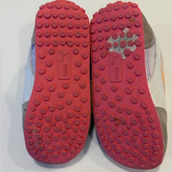 Puma x Hello Kitty & Friends Easy Riders - Picture 5 of 5